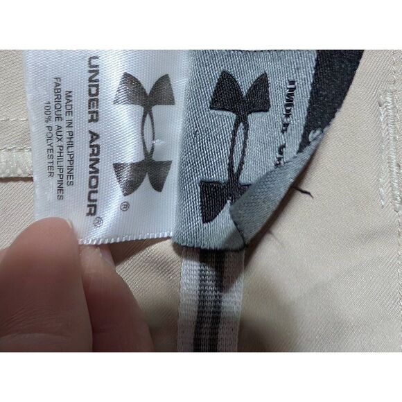 Under Armour Men's Khaki Tan Solid Polyester Mid-Rise Shorts Size 34 - Picture 6 of 7